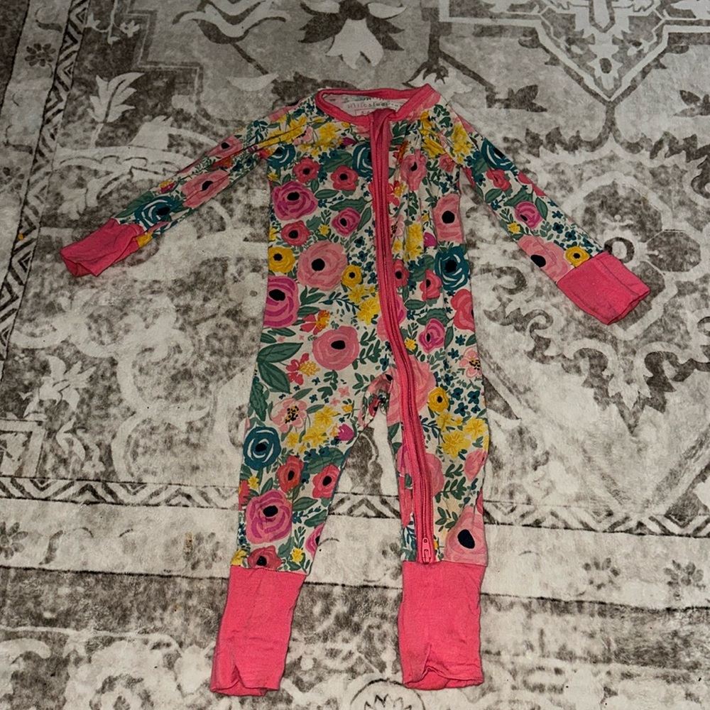 Secret garden 3-6 month zippy❄️reduced❄️